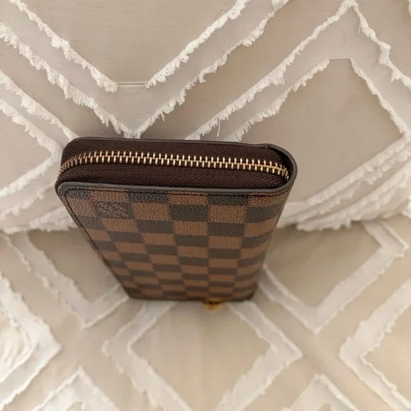 Designer look wallet - Picture 3 of 7